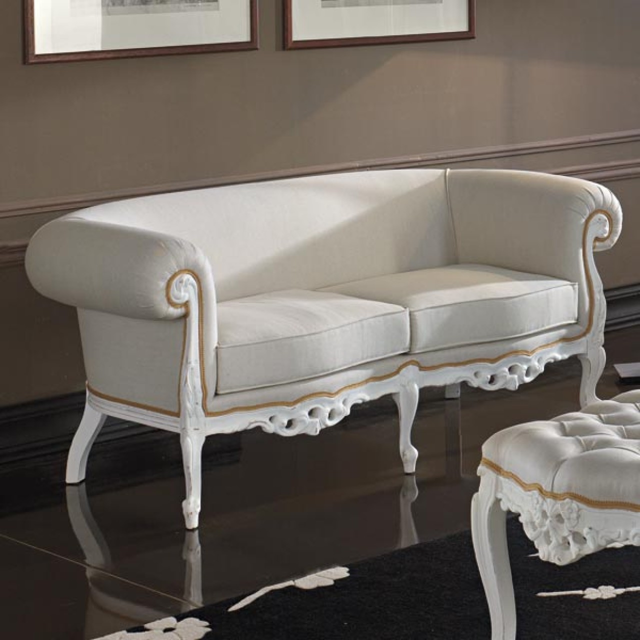 9100D Sofa