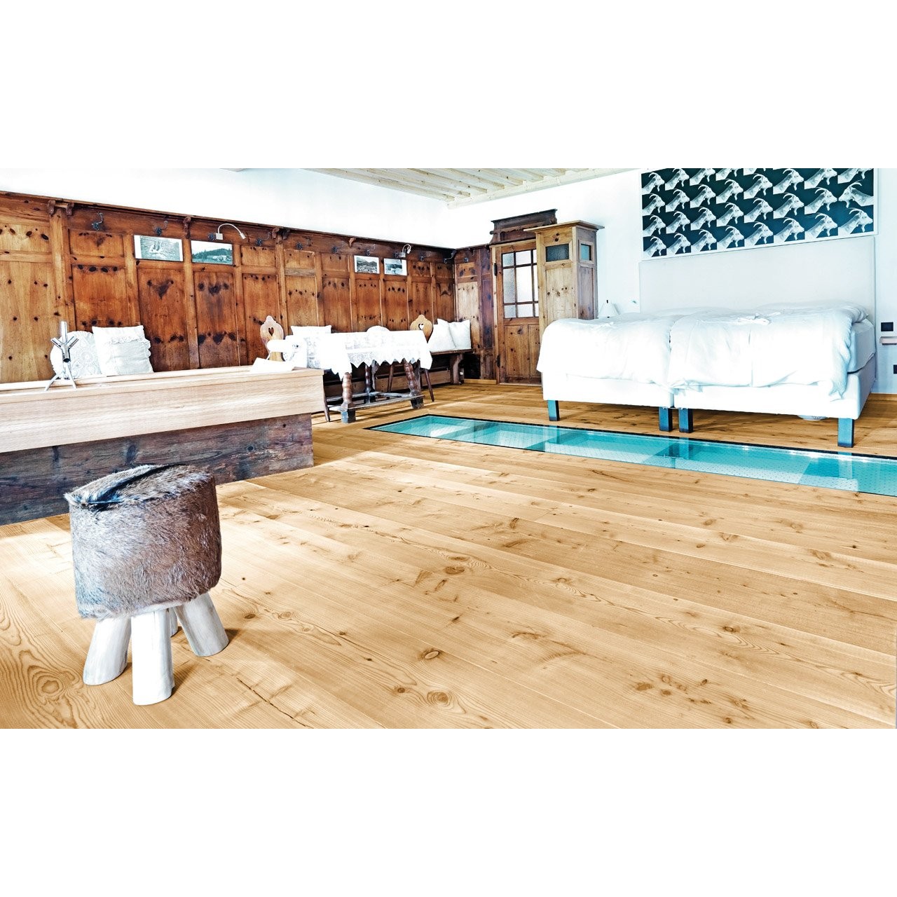 LARCH  Country Wide - Plank M