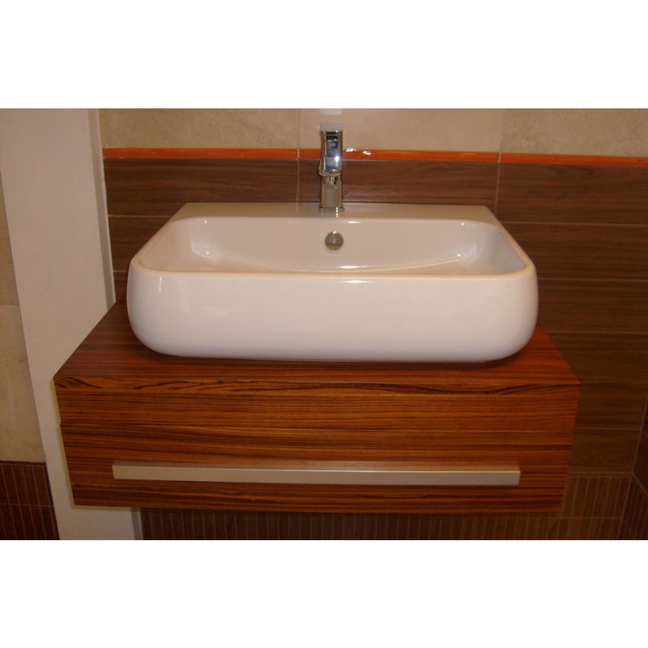 Shui Suspended Washbasins
